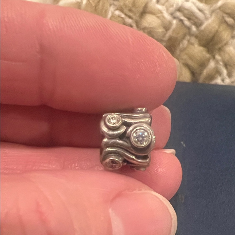 Pandora Charm💞